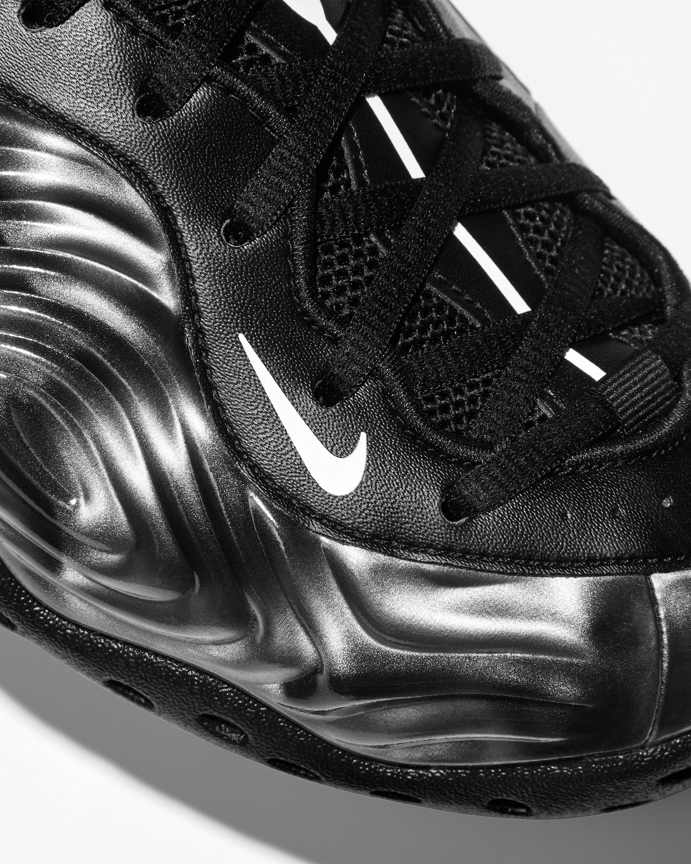 Comme des Garçons x Nike Air Foamposite One | DSM Beijing